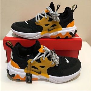 Nike presto black white 6.5 youth = 8 women’s